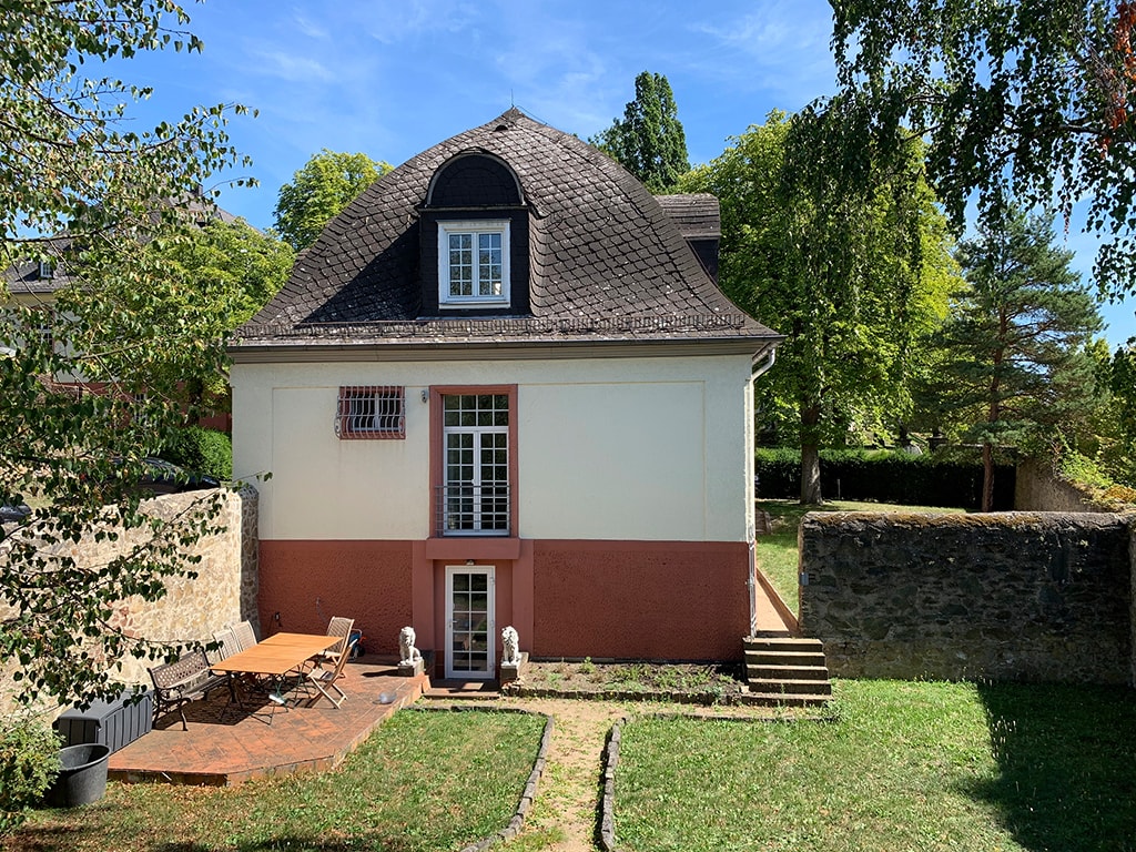 The garden of the house